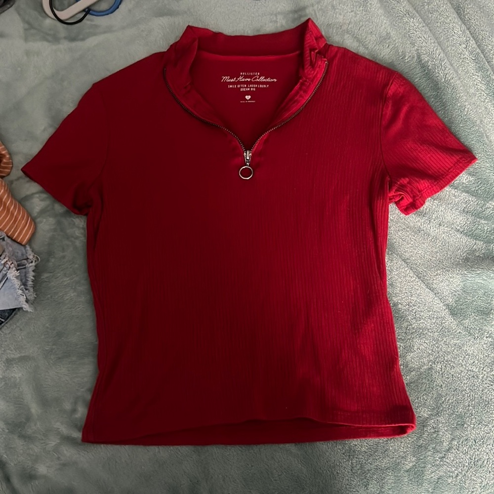 hollister crop top